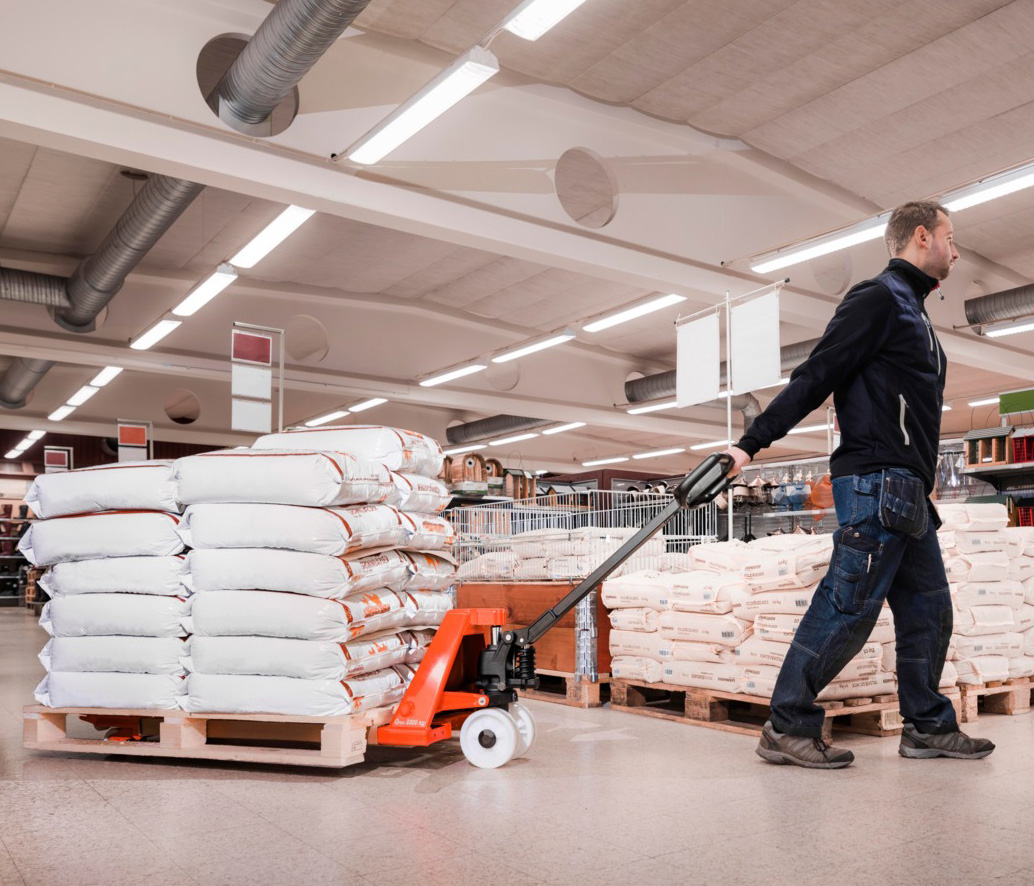 Toyota kézi raklapemelő a webáruházban